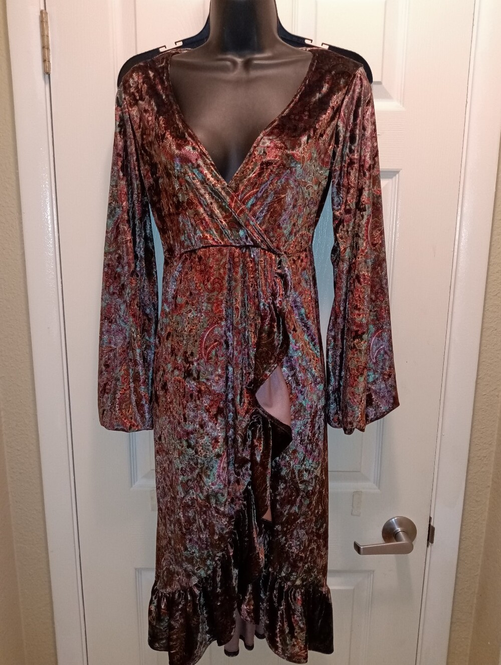 Nasty Gal Multicolor Velvet Paisley Curve Hugging Midi Wrap Dress Sz 4